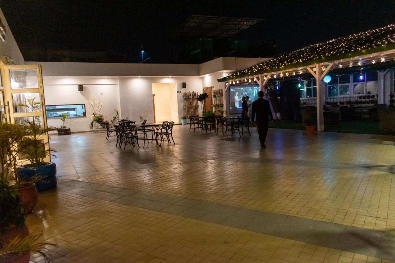 Grand Hotel Nawanshahr Nawāshahr Екстериор снимка