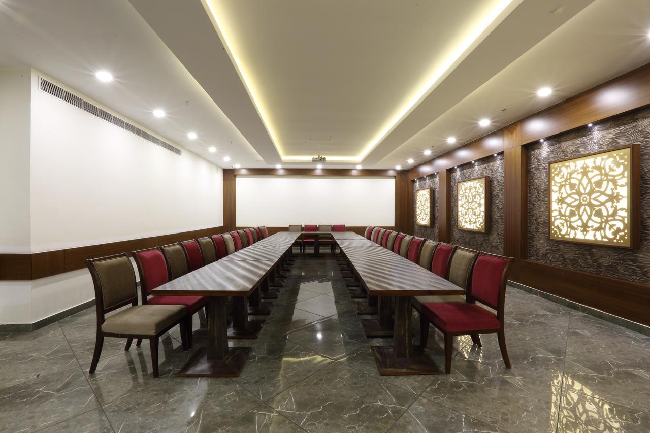 Grand Hotel Nawanshahr Nawāshahr Екстериор снимка