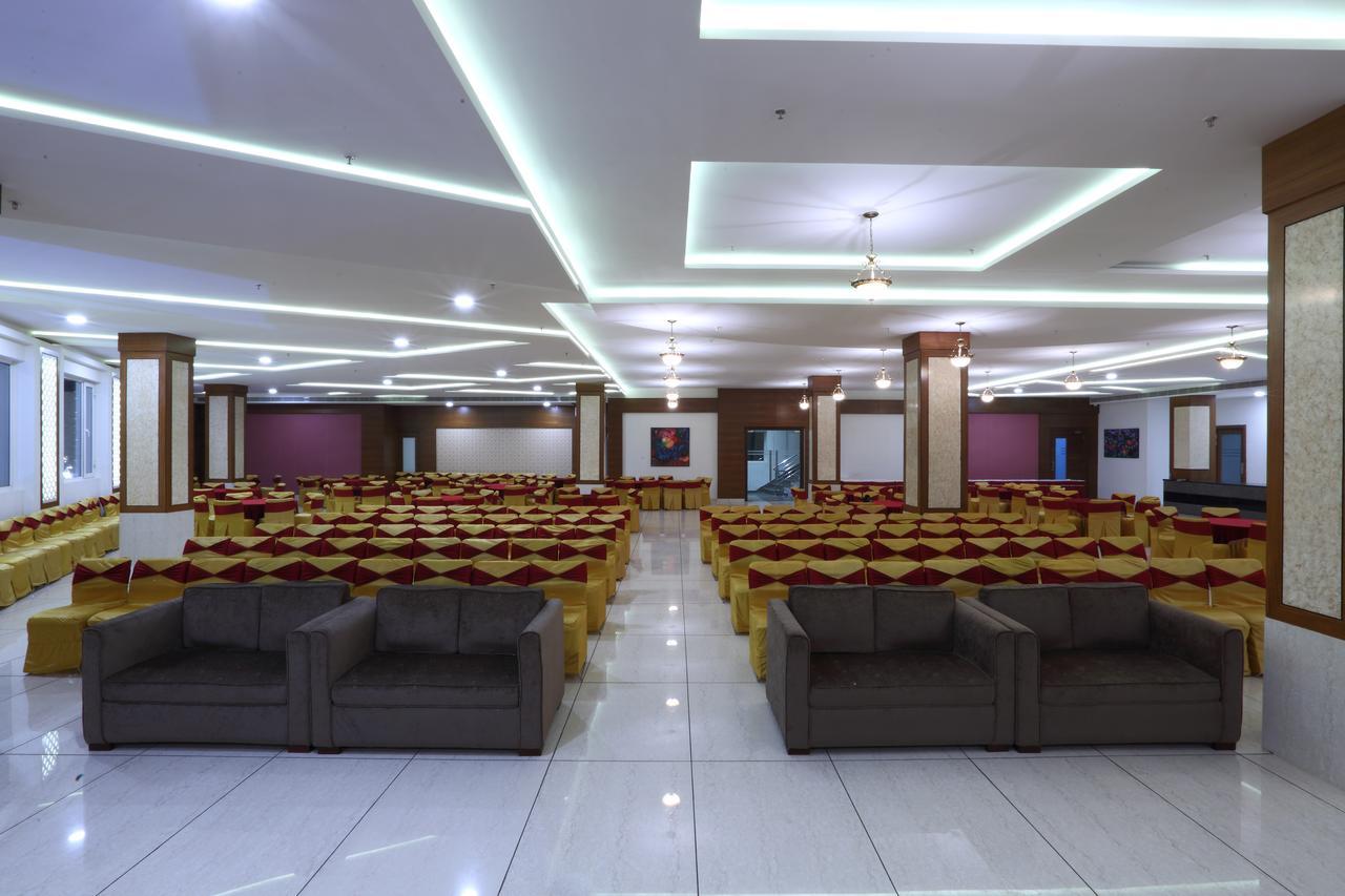 Grand Hotel Nawanshahr Nawāshahr Екстериор снимка