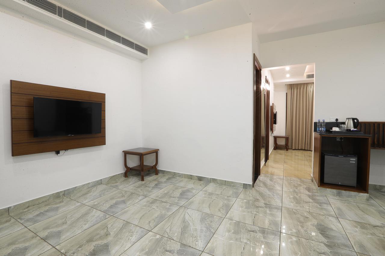 Grand Hotel Nawanshahr Nawāshahr Екстериор снимка