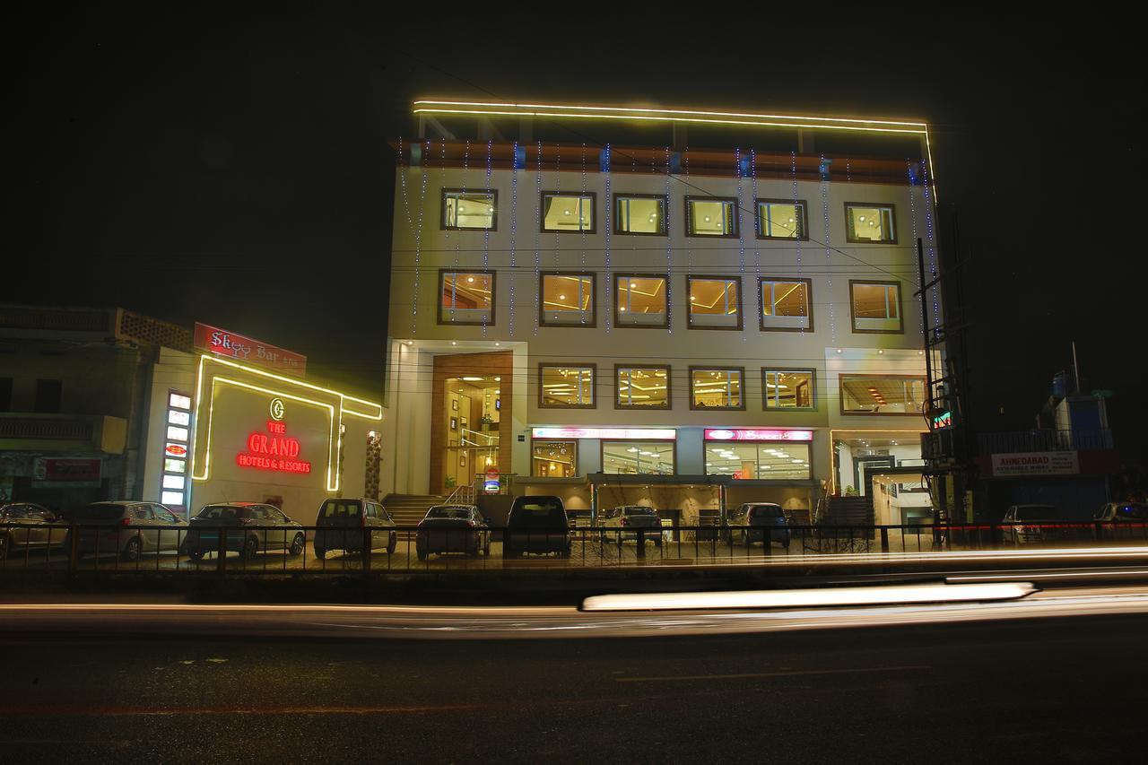 Grand Hotel Nawanshahr Nawāshahr Екстериор снимка