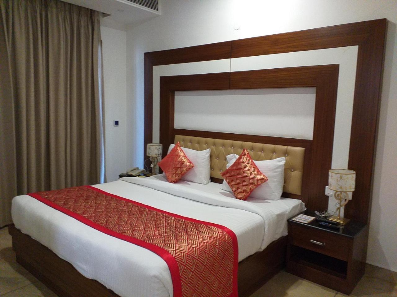 Grand Hotel Nawanshahr Nawāshahr Екстериор снимка
