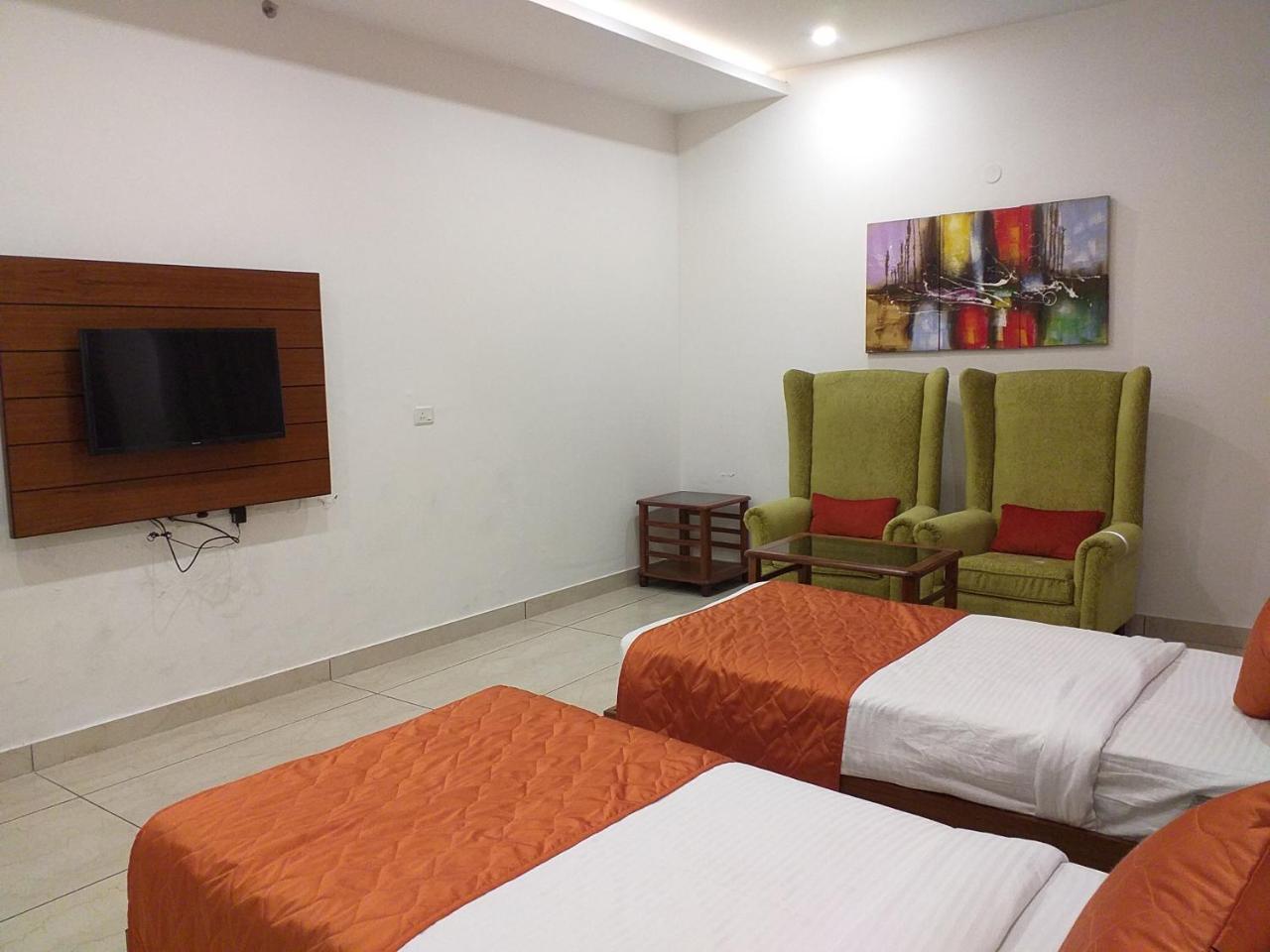 Grand Hotel Nawanshahr Nawāshahr Екстериор снимка