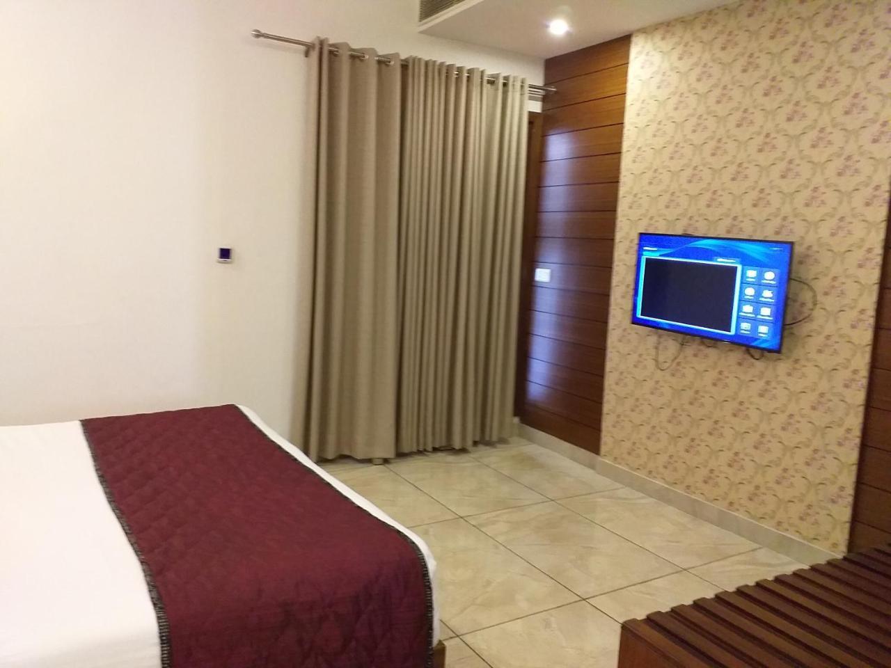 Grand Hotel Nawanshahr Nawāshahr Екстериор снимка
